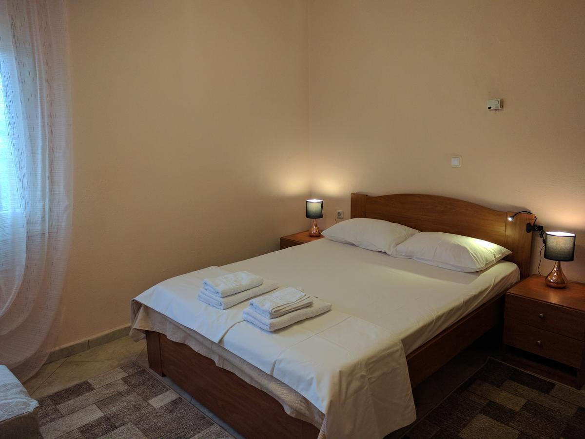 Prinos Apartment Bagian luar foto